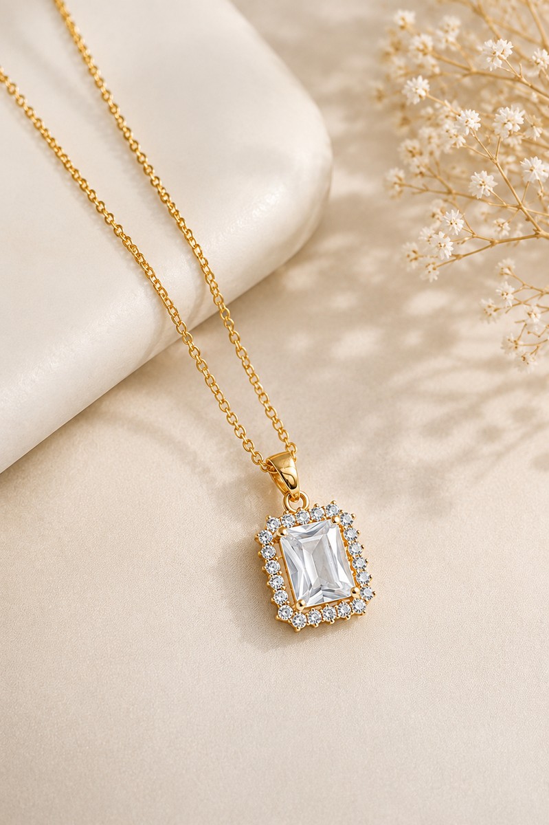 Elegant Crystal Gold Pendant Necklace