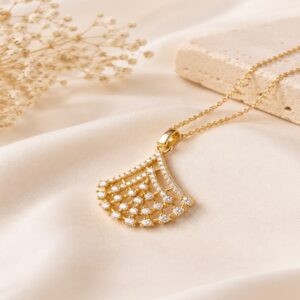 Elegant Gold Crystal Pendant Necklace