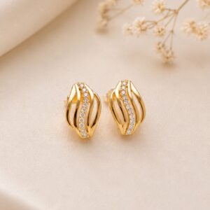 Luxe Curve Gold Stud Earrings